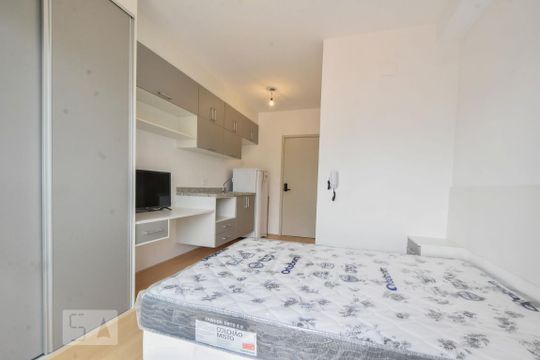 Kitnet/Studio para alugar com 1 quarto, 22m² em Jardim das Acácias, São Paulo