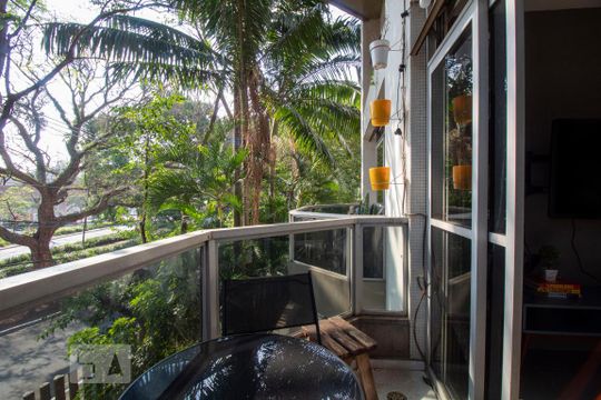 Sacada de apartamento à venda com 1 quarto, 43m² em Vila Clementino, São Paulo
