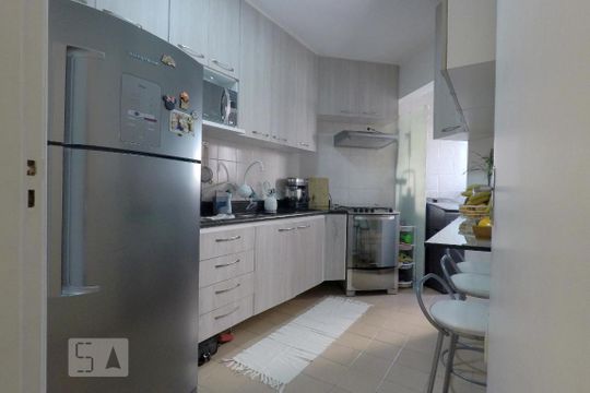Cozinha de apartamento à venda com 2 quartos, 54m² em Vila Vermelha, São Paulo