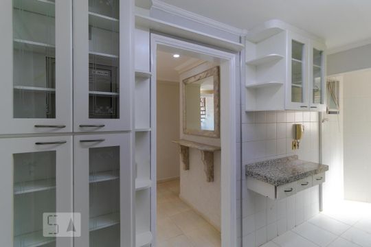 Cozinha de apartamento à venda com 3 quartos, 180m² em Chácara Primavera, Campinas