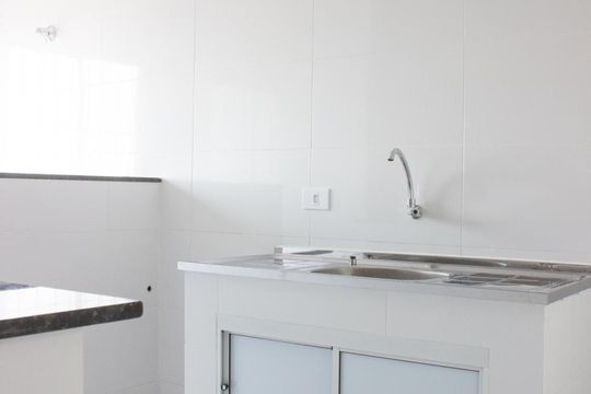 Cozinha de apartamento para alugar com 2 quartos, 40m² em Vila Medeiros, São Paulo