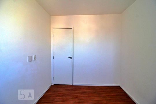 Quarto 1 de apartamento para alugar com 2 quartos, 46m² em Jardim Utinga, Santo André