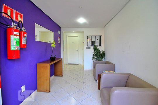 Hall de apartamento para alugar com 2 quartos, 46m² em Jardim Utinga, Santo André