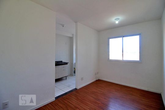 Sala de apartamento para alugar com 2 quartos, 46m² em Jardim Utinga, Santo André