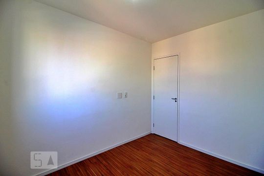 Quarto 1 de apartamento para alugar com 2 quartos, 46m² em Jardim Utinga, Santo André