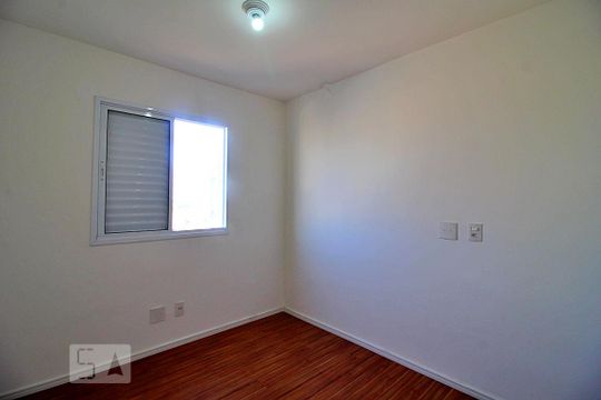 Quarto 1 de apartamento para alugar com 2 quartos, 46m² em Jardim Utinga, Santo André