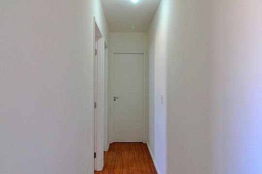 Corredor de apartamento para alugar com 2 quartos, 46m² em Jardim Utinga, Santo André