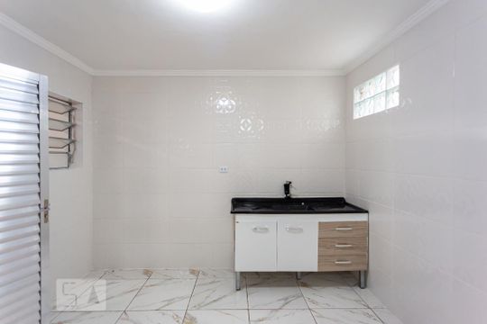 Cozinha de casa à venda com 5 quartos, 165m² em Pestana, Osasco