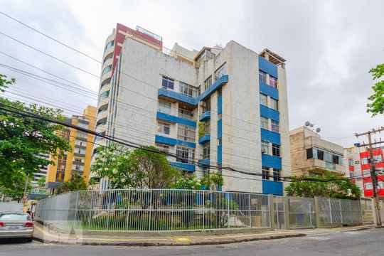 Fachada do Condomínio de apartamento para alugar com 3 quartos, 144m² em Pituba, Salvador