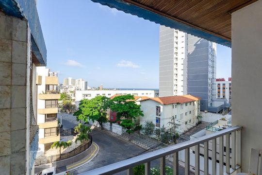 Vista da Varanda de apartamento para alugar com 3 quartos, 144m² em Pituba, Salvador