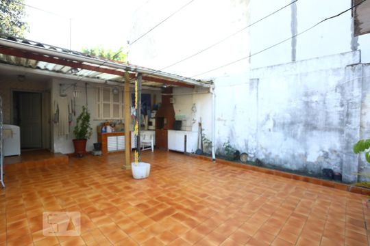 Área de Serviço e Quintal de casa à venda com 2 quartos, 185m² em Centro, Osasco