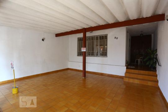 Garagem de casa à venda com 2 quartos, 185m² em Centro, Osasco