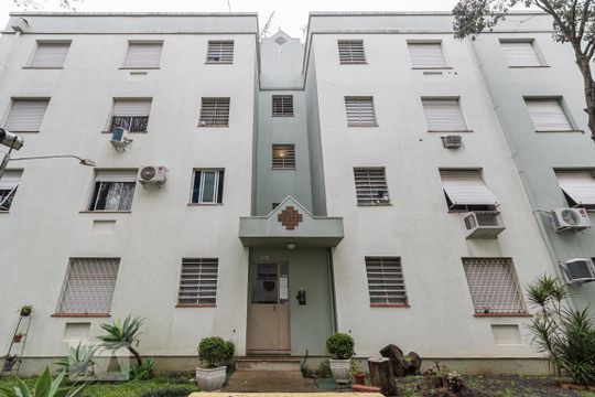 Fachada do bloco de apartamento para alugar com 1 quarto, 40m² em Protásio Alves, Porto Alegre