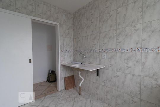Cozinha de apartamento para alugar com 1 quarto, 40m² em Protásio Alves, Porto Alegre