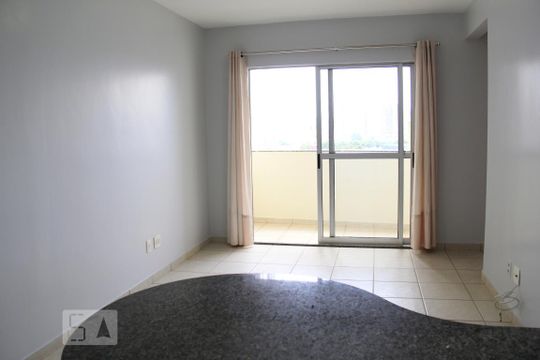 Sala de apartamento à venda com 2 quartos, 60m² em Parque Amazônia, Goiânia