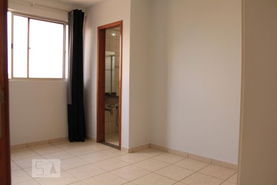 Suite de apartamento à venda com 2 quartos, 60m² em Parque Amazônia, Goiânia