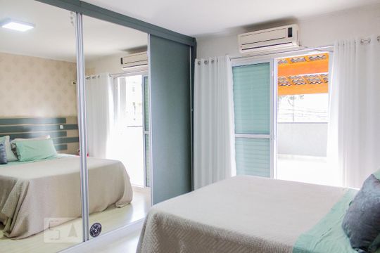 Suíte 1 de casa à venda com 2 quartos, 240m² em Vila Pires, Santo André