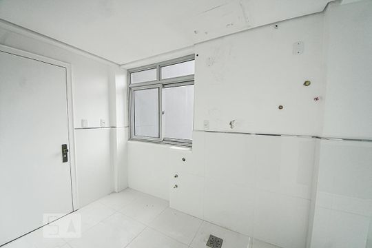 Cozinha e Área de Serviço de apartamento à venda com 3 quartos, 210m² em Centro, São Leopoldo