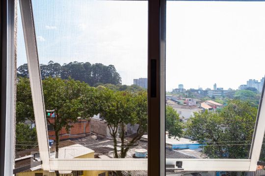 Vista de casa à venda com 4 quartos, 510m² em Jardim das Flores, Osasco