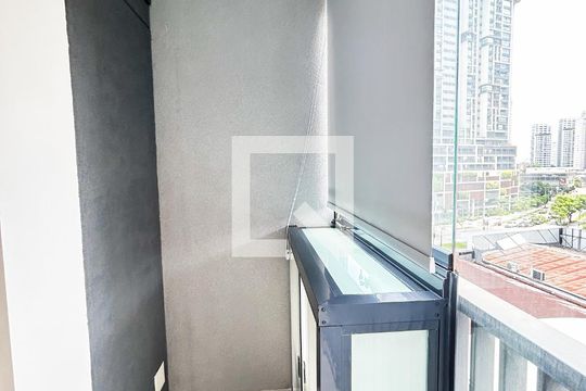 Varanda de apartamento à venda com 1 quarto, 22m² em Jardim das Acácias, São Paulo