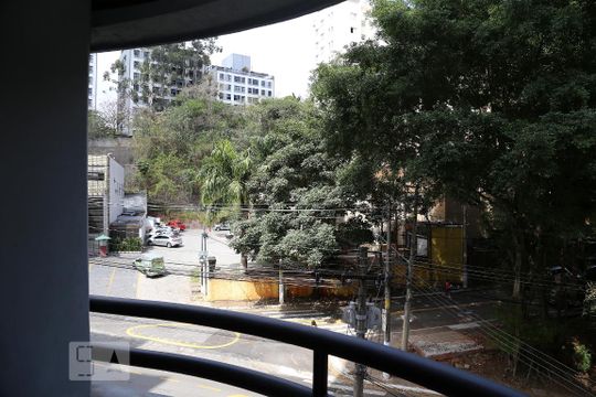 Varanda da Sala de kitnet/studio à venda com 1 quarto, 35m² em Vila Suzana, São Paulo