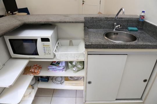 Cozinha de kitnet/studio à venda com 1 quarto, 35m² em Vila Suzana, São Paulo
