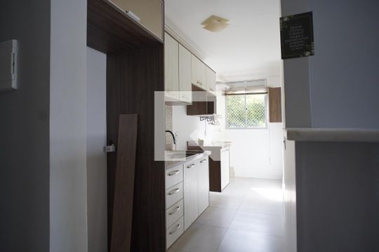 Cozinha de apartamento à venda com 3 quartos, 63m² em Jardim Itu Sabará, Porto Alegre