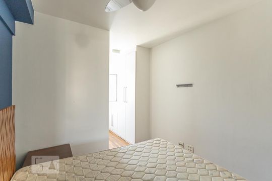 Suíte de apartamento à venda com 3 quartos, 76m² em Barra Funda, São Paulo