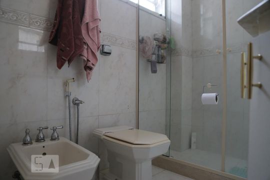 Banheiro da Suíte de apartamento à venda com 3 quartos, 115m² em Tijuca, Rio de Janeiro