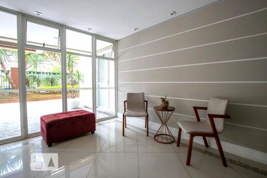 Hall de Entrada de apartamento para alugar com 2 quartos, 65m² em Ipiranga, São Paulo