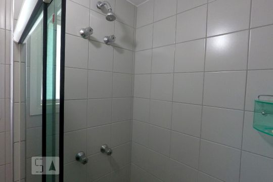 Banheiro de apartamento para alugar com 2 quartos, 65m² em Ipiranga, São Paulo