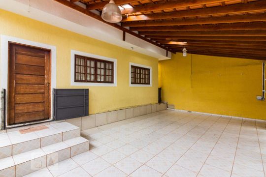 Garagem de casa à venda com 2 quartos, 117m² em Parque Peruche, São Paulo