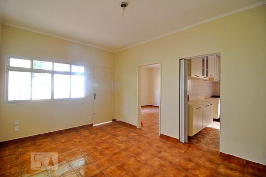 Sala de casa à venda com 3 quartos, 200m² em Vila Francisco Matarazzo, Santo André