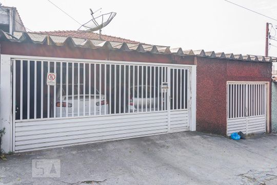 Fachada de casa para alugar com 4 quartos, 320m² em Santa Maria, Santo André