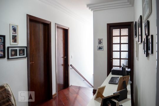 Corredor de casa à venda com 4 quartos, 238m² em Vila Vera, São Paulo