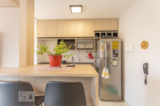 Cozinha de apartamento à venda com 1 quarto, 32m² em Água Branca, São Paulo