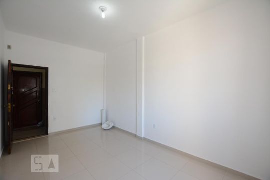 Sala de apartamento para alugar com 2 quartos, 68m² em Irajá, Rio de Janeiro