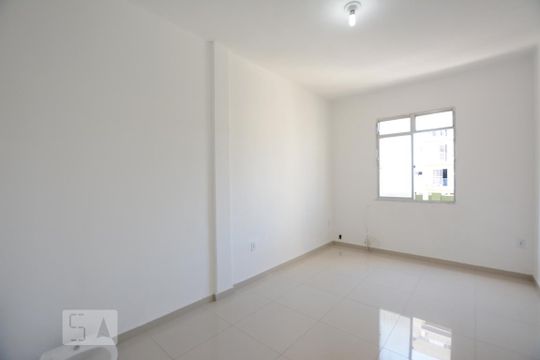 Sala de apartamento para alugar com 2 quartos, 68m² em Irajá, Rio de Janeiro