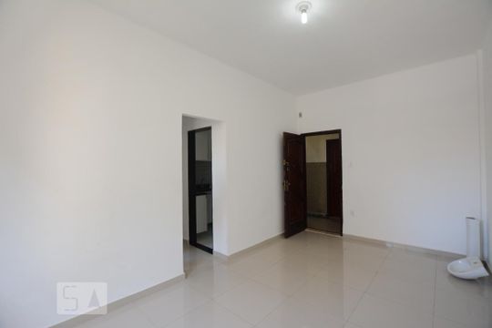 Sala de apartamento para alugar com 2 quartos, 68m² em Irajá, Rio de Janeiro