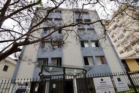 Fachada de apartamento para alugar com 1 quarto, 38m² em Campo Belo, São Paulo
