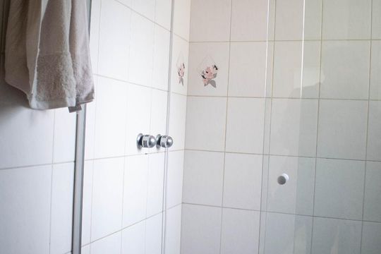 Banheiro de apartamento à venda com 2 quartos, 70m² em Tristeza, Porto Alegre