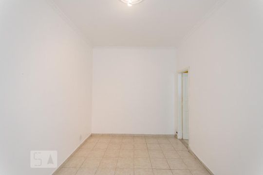 Sala de apartamento para alugar com 1 quarto, 45m² em Vila Isabel, Rio de Janeiro