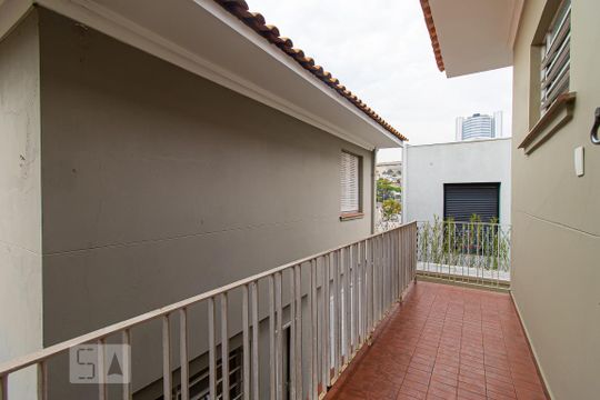 Sacada de casa à venda com 4 quartos, 390m² em Pacaembu, São Paulo
