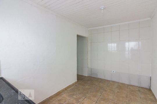 Sala de casa para alugar com 1 quarto, 20m² em Vila Santa Maria, São Paulo