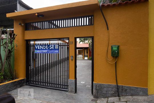 Fachada de casa à venda com 5 quartos, 400m² em Vargem Grande, Rio de Janeiro