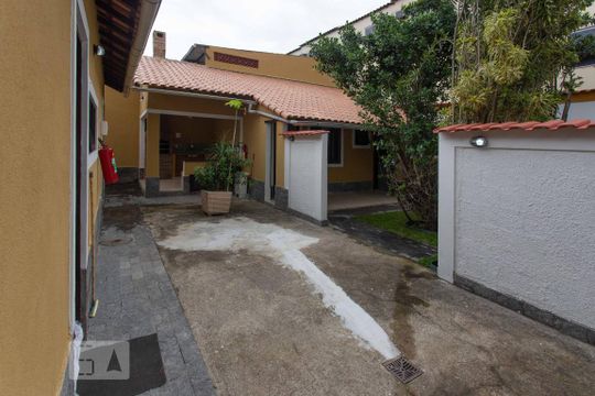 Area externa de casa à venda com 5 quartos, 400m² em Vargem Grande, Rio de Janeiro