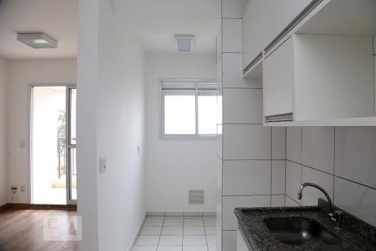 Cozinha de apartamento para alugar com 2 quartos, 47m² em Vila Andrade, São Paulo