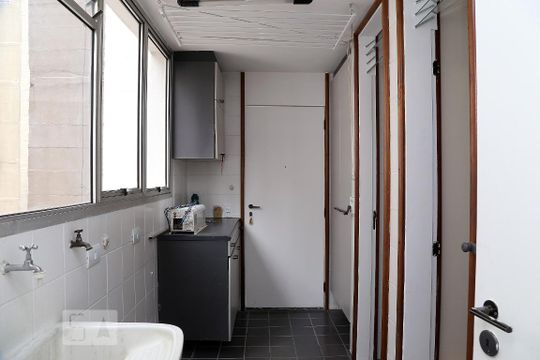 Área de Serviço de apartamento para alugar com 3 quartos, 160m² em Jardim Ampliação, São Paulo