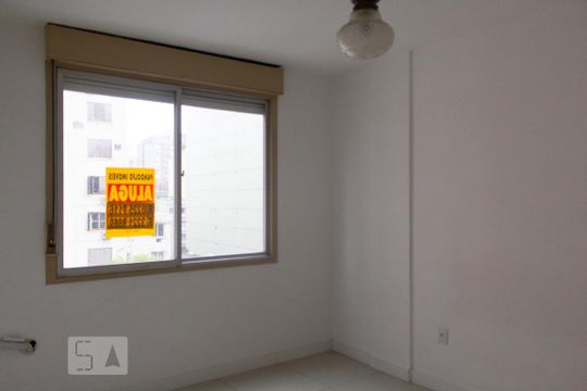 Quarto 1 de apartamento para alugar com 2 quartos, 70m² em Centro Histórico, Porto Alegre