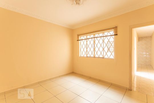 Casa à venda com 3 quartos, 200m² em Vila Romana, São Paulo